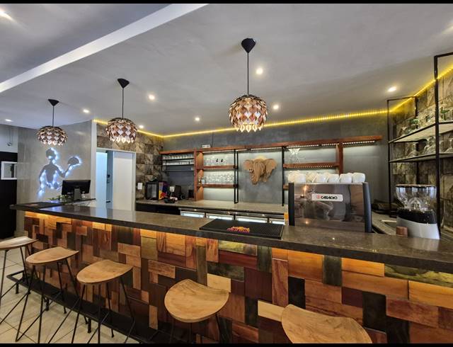 231M² RETAIL TO LET IN SUNNINGHILL